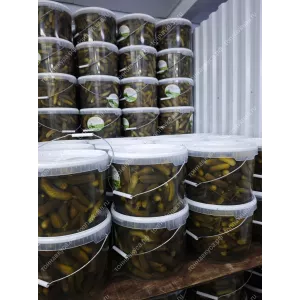 Огурцы соленые корнишоны